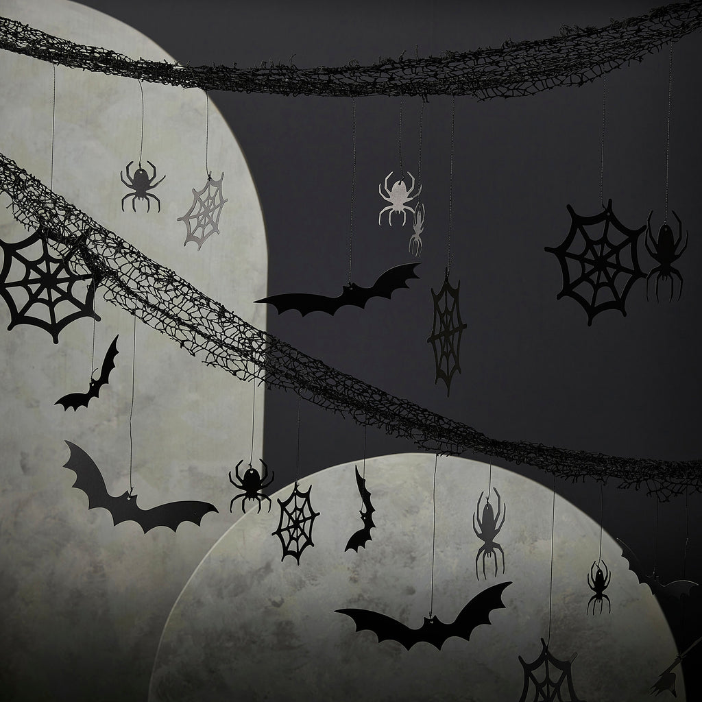 ginger-ray-halloween-backdrop-with-hanging-spiders-bats-and-cobwebs-ginr-fri-112