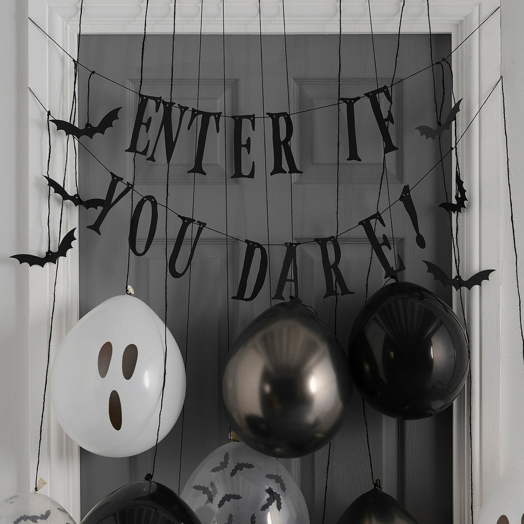 ginger-ray-halloween-door-decoration-kit-with-balloons-bunting-_-bats-enter-if-you-dare-ginr-fn-119