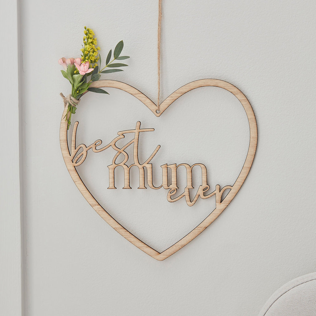 ginger-ray-wooden-best-mum-ever-heart-shape-wreath-ginr-mum-113